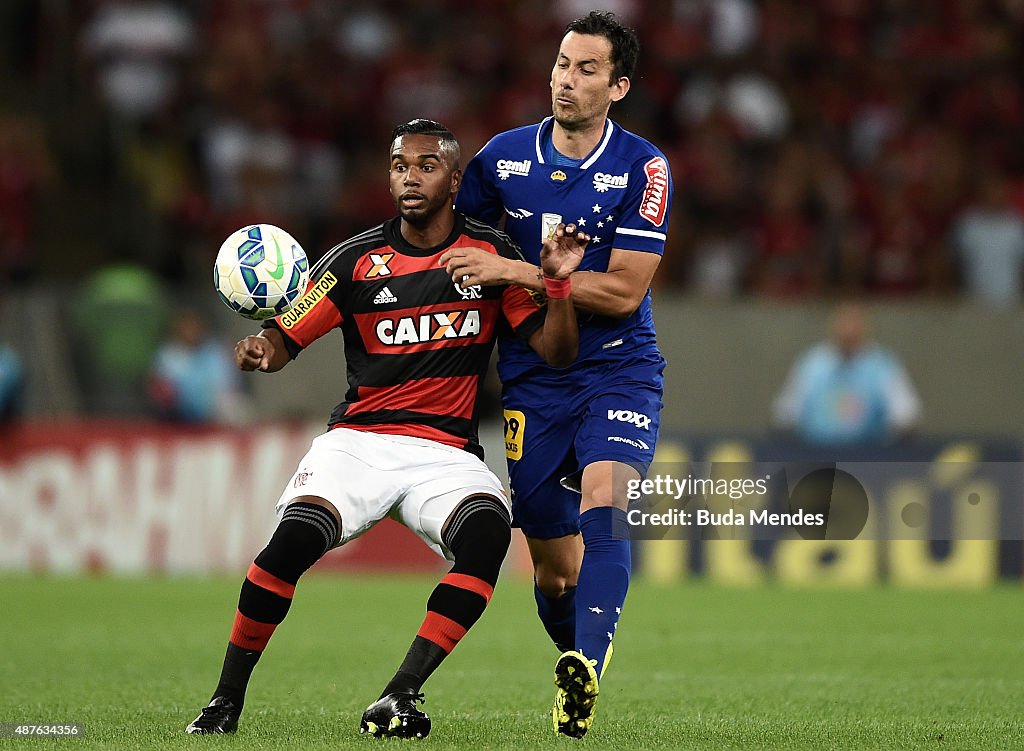 Flamengo v Cruzeiro - Brasileirao Series A 2015