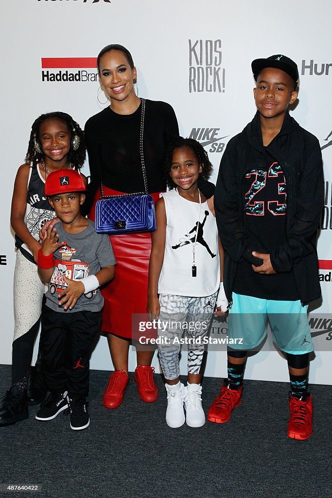 Kids Rock!- Backstage - Spring 2016 New York Fashion Week: The Shows