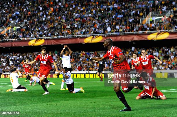 Stephane Mbia of Sevilla FC celebrates after scoring his team's first goal during the UEFA Europa League Semi Final second leg match between Valencia...
