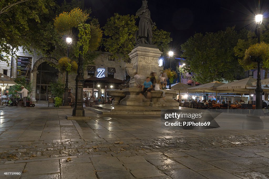 Place Saint-Louis - Aigues-Mortes - Camargue