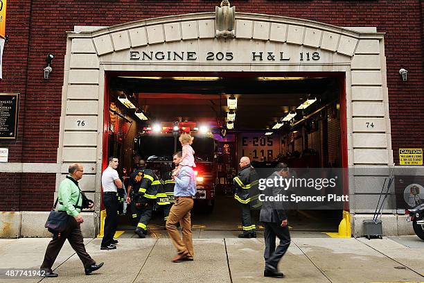 Engine 118 18 Ladder Company 118 Stock Photos, High-Res Pictures, and Images ...
