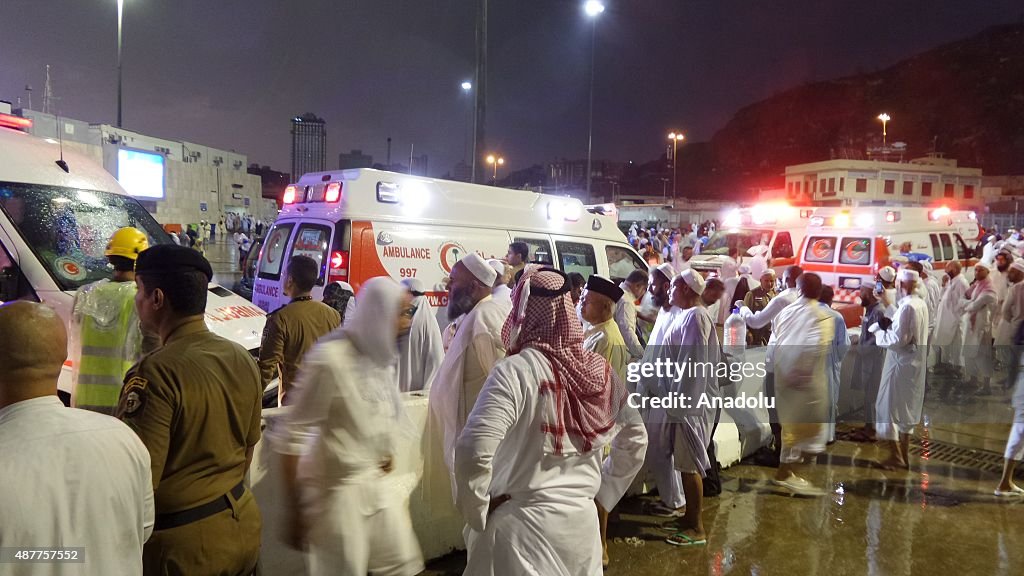 At least 52 dead in Mecca crane collapse