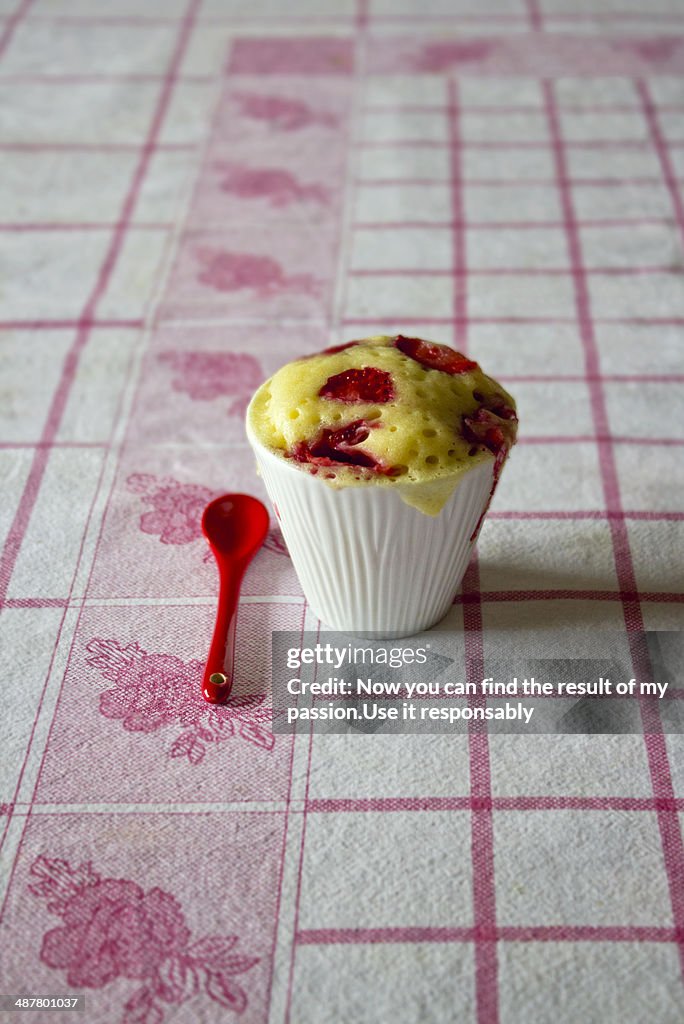 Strawberry mug cakes