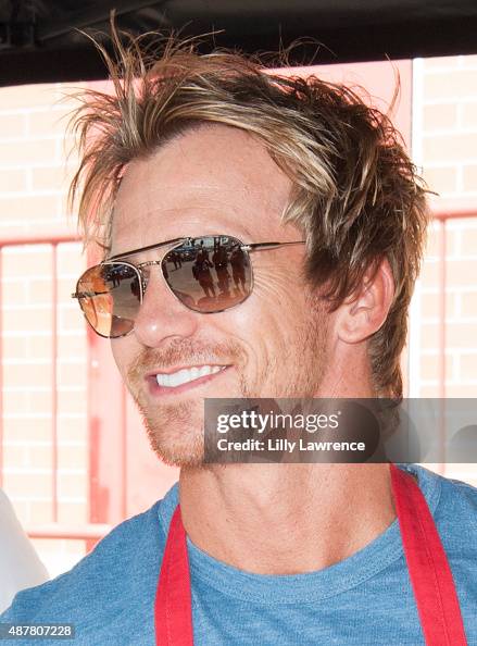 Actor Rusty Actor Rusty Joiner serves police officers and firefighters at the ...