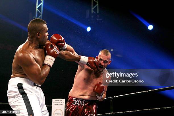 Boxer Donovan Razor Rudd Donovan Razor Ruddock Photos and Premium High Res Pictures - Getty Images