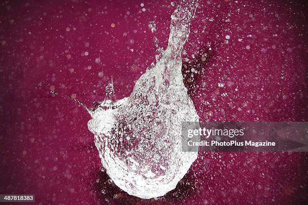 Exploding Water Balloon Photos and Premium High Res Pictures - Getty Images