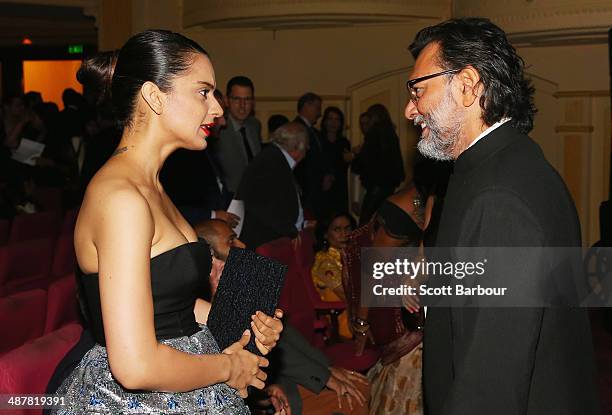 Indian actress, Kangana Ranaut talks with Indian filmmaker, Rakeysh Omprakash Mehra during the Indian Film Festival of Melbourne Awards at Princess...