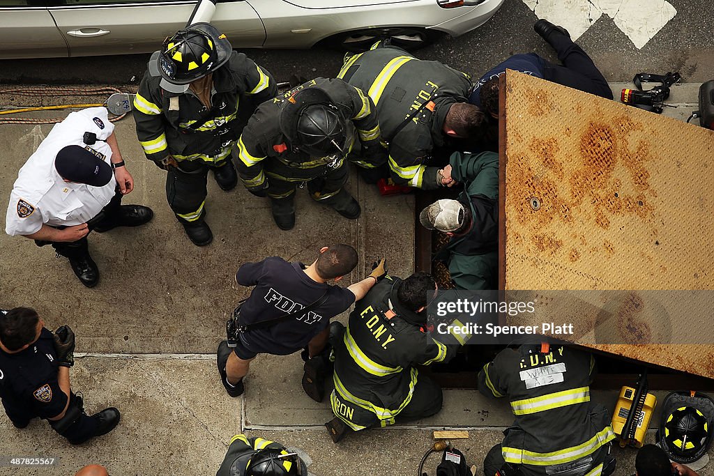 Subway Train Derails Underground In Queens