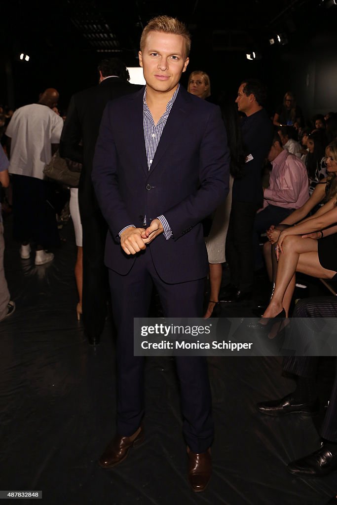 Zang Toi - Front Row - Spring 2016 New York Fashion Week: The Shows