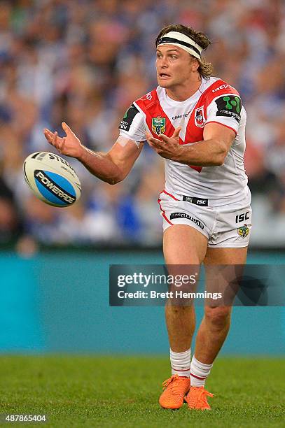 Mitch Rein of the Dragons passes the ball during the NRL Elimination Final match between the Canterbury Bulldogs and the St George Illawarra Dragons...