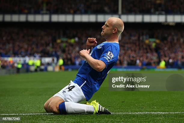 Steven Naismith of Everton celebrates scoring the opening goal during the Barclays Premier League match between Everton and Chelsea at Goodison Park...