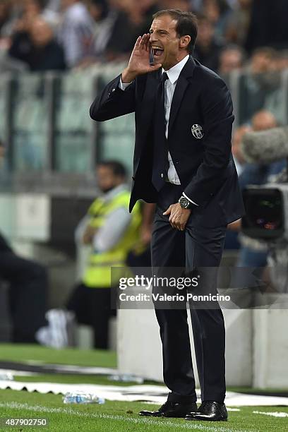 Juventus FC head coach Massimiliano Allegri shouts to his players during the Serie A match between Juventus FC and AC Chievo Verona at Juventus Arena...