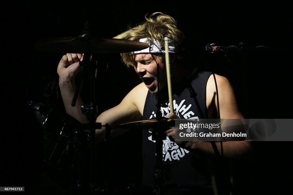 5 Seconds Of Summer Perform In Melbourne