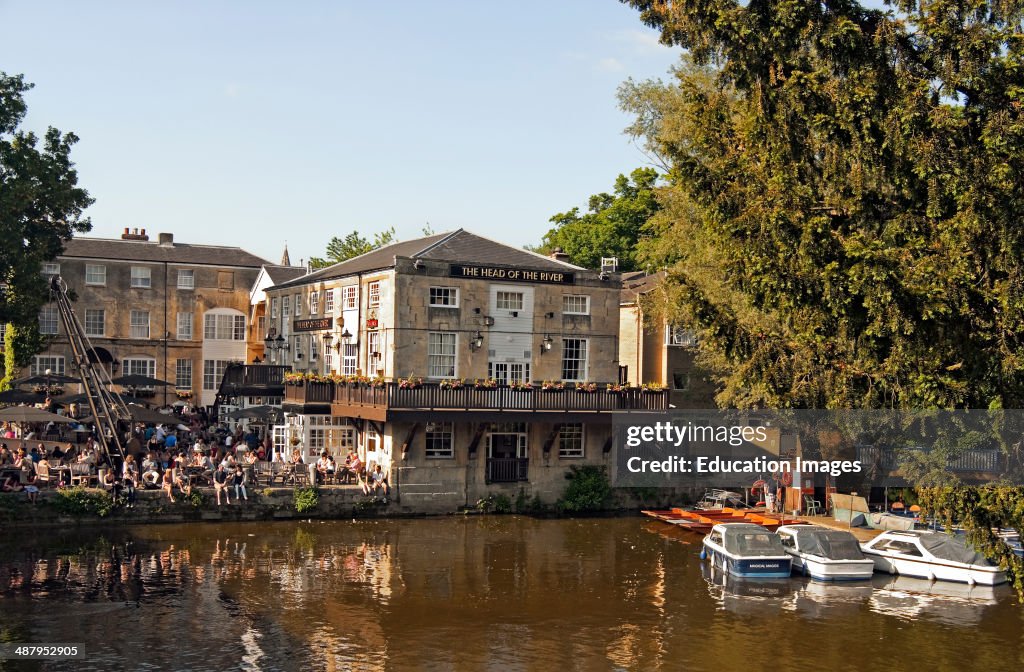 Head of the River Pub, Oxford, England