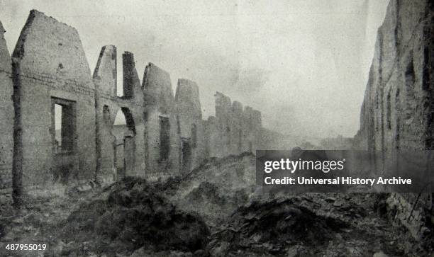 Shellfire Empire 485 Shellfire Stock Photos, High-Res Pictures, and Images - Getty Images