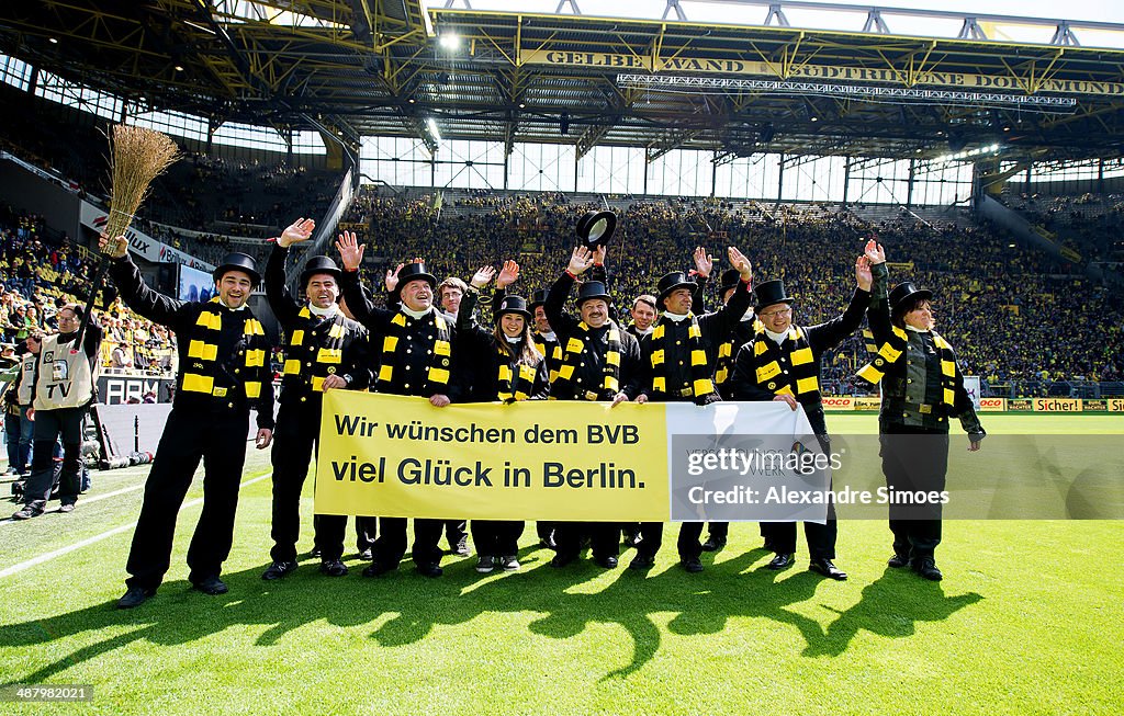 Borussia Dortmund v 1899 Hoffenheim - Bundesliga