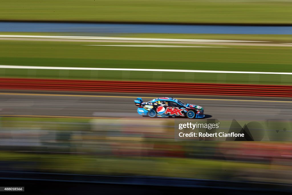 V8 Supercars: Sandown 500 - Race