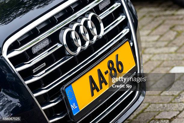 official dutch state car - license plate stockfoto's en -beelden