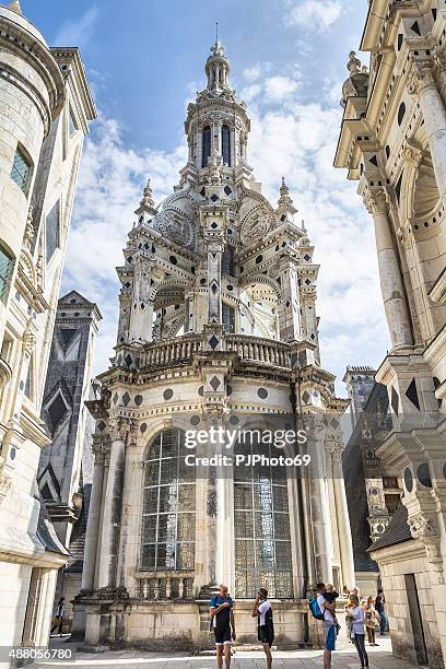 chambord castle - loire - france - cycling loire valley stock pictures, royalty-free photos & images