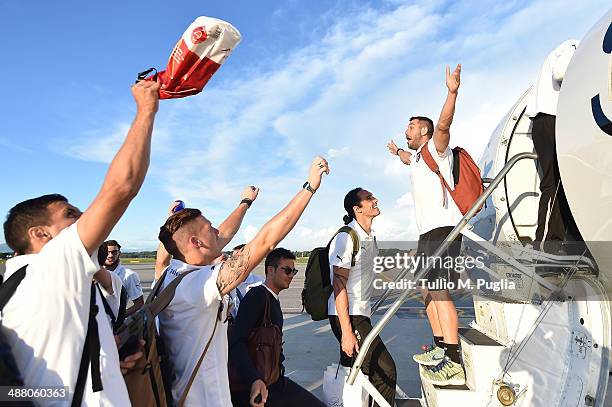 Players of Palermo celebrate after winning the Serie B match between Novara Calcio and US Citta di Palermo and gaining promotion to Serie A at...