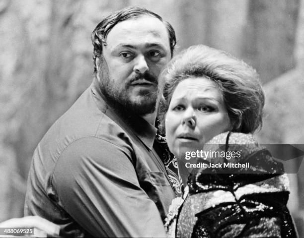 Luciano Pavarotti and Renata Scotto rehearsing Il Trovatore at the Metropolitan Opera House in New York, October 9, 1976.