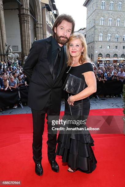 Singer Ronnie Dunn and Janine Dunn attend the Celebrity Fight Night gala at Palazzo Vecchio during 2015 Celebrity Fight Night Italy benefiting the...