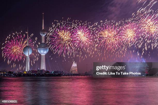 kuwait 50th constitution anniversary - kuwait towers stock pictures, royalty-free photos & images