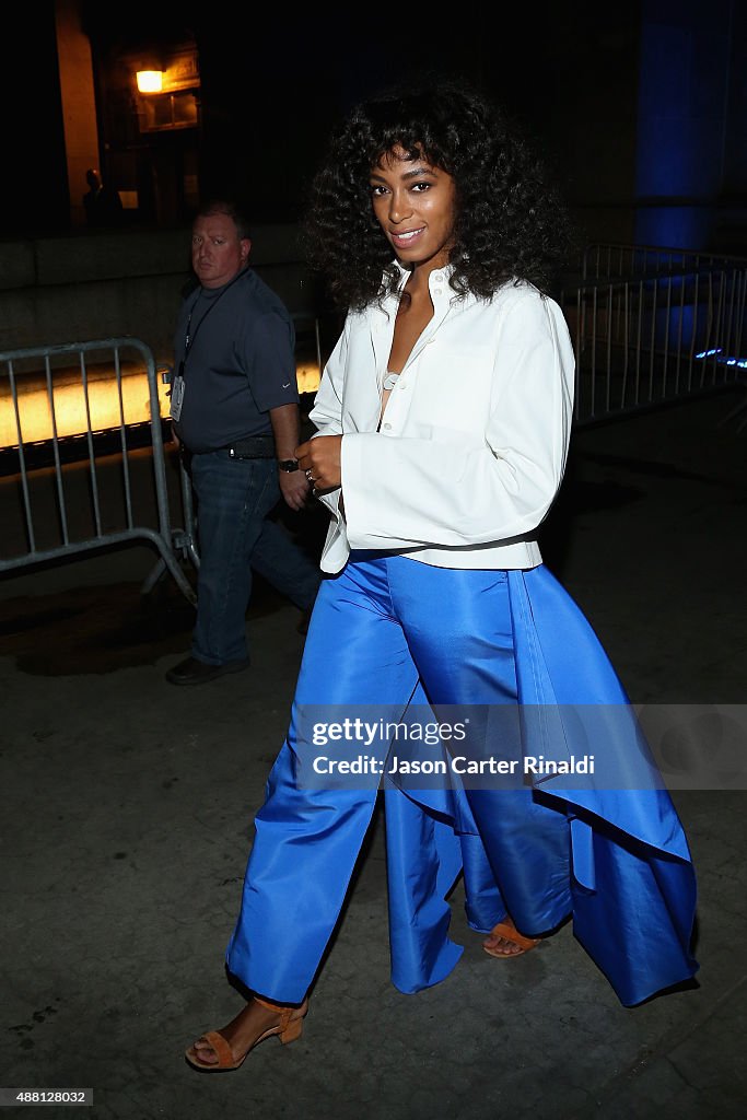 Singer Solange Knowles seen around Skylight at Moynihan Station... News ...