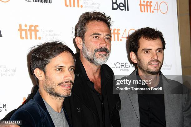 Actors Gael Garcia Bernal, Jeffrey Dean Morgan and director Jonas Cuaron attend the "Desierto" premiere during the 2015 Toronto International Film...