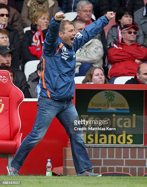 Head coach Frank Kramer of Fuerth shows his delight after Nikola Djurdjic scoring the third goal during the Second Bundesliga match between FC...