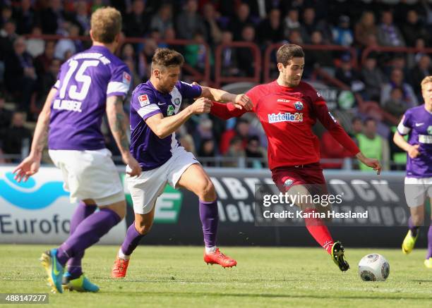 Mario Vrancic of Paderborn scores the second goal during the 2nd Liga match between FC Erzgebirge Aue and SC Paderborn 07 at...