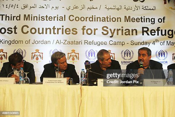 Iraqi foreign minister Hoshyar Zebari speaks as High Commissioner for Refugees Antonio Guterres and ministers of Iraq, Turkey, Lebanon, Egypt and...