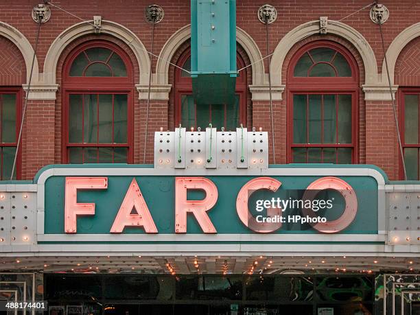 fargo marquesina de teatro - fargo dakota del norte fotografías e imágenes de stock
