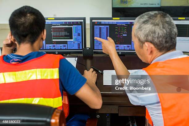 Dam Control Rom 35 International Control Dam Stock Photos, High-Res Pictures, and ...