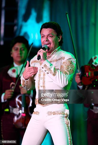 Pedro Fernandez performs during a show to celebrate Mexican Independence at the Far West Dallas on September 13, 2015 in Dallas, United States.
