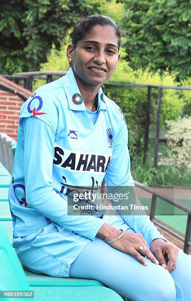 155 Womes Stock Photos, High-Res Pictures, and Images - Getty Images