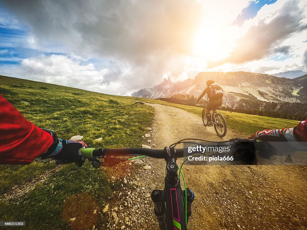 Bicicleta de montanha: Único caminho em dois
