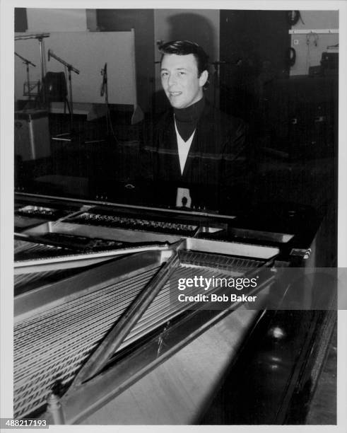 Les Reed English Songwriter Photos and Premium High Res Pictures - Getty Images