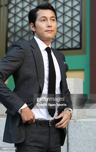 Jung Woo-Sung poses for photographs during the Cartier Photocall Event at The Shilla on September 4, 2015 in Seoul, South Korea.