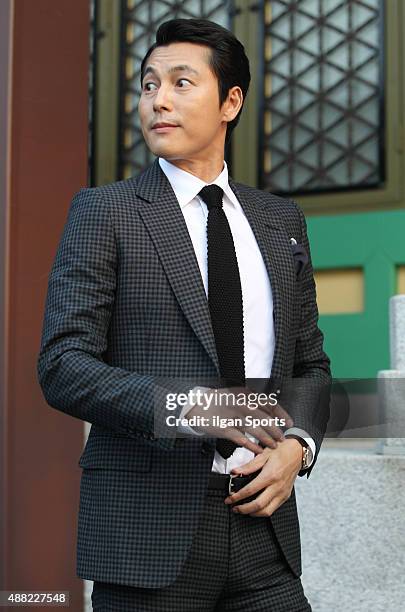 Jung Woo-Sung poses for photographs during the Cartier Photocall Event at The Shilla on September 4, 2015 in Seoul, South Korea.