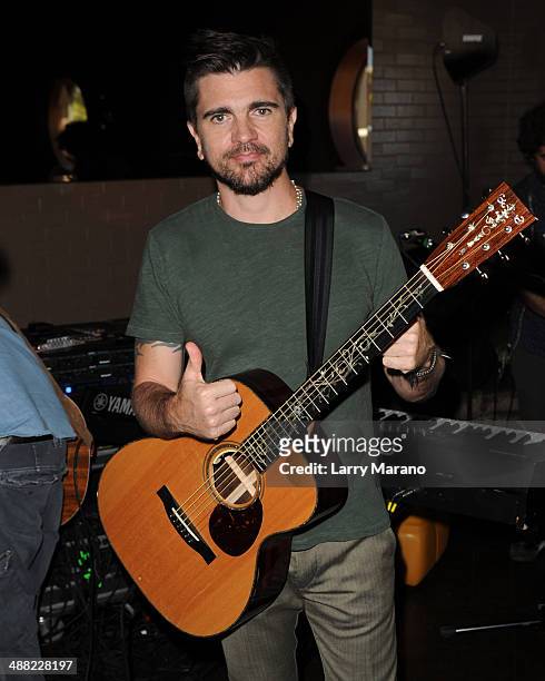 Juanes performs at Prohibition as part of the 94.9 MEGA concert on May 4, 2014 in Miami, Florida.