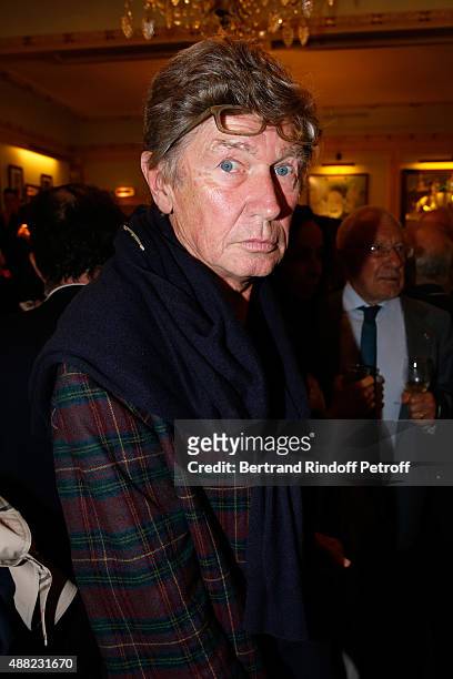 Director Etienne Chatiliez attends 'Le Mensonge' : Theater Play. Held at Theatre Edouard VII on September 14, 2015 in Paris, France.