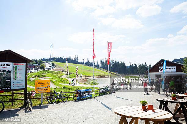 erlebnisberg and bike park winterberg - winterberg 個照片及圖片檔