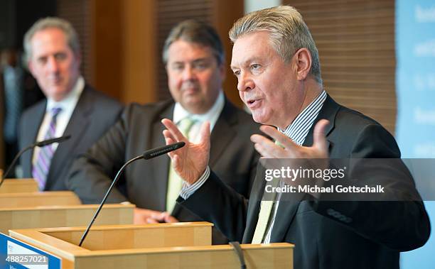 Trade Representative Michael Froman, German Economy Minister and Vice Chancellor Sigmar Gabriel, and European Commissioner for Trade, Karel De Gucht,...