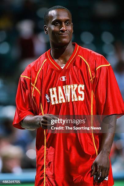 Brevin Knight of the Atlanta Hawks during the game against the Charlotte Hornets on February 8, 2001 at Charlotte Coliseum in Charlotte, North...