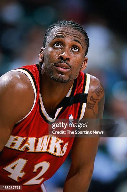 Lorenzen Wright of the Atlanta Hawks during the game against the Charlotte Hornets on February 8, 2001 at Charlotte Coliseum in Charlotte, North...