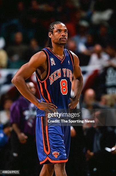 Latrell Sprewell of the New York Knicks during the game against the Charlotte Hornets on November 2, 2001 at Charlotte Coliseum in Charlotte, North...