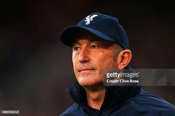 Tony Pulis the Crystal Palace manager looks on during the Barclays Premier League match between Crystal Palace and Liverpool at Selhurst Park on May...