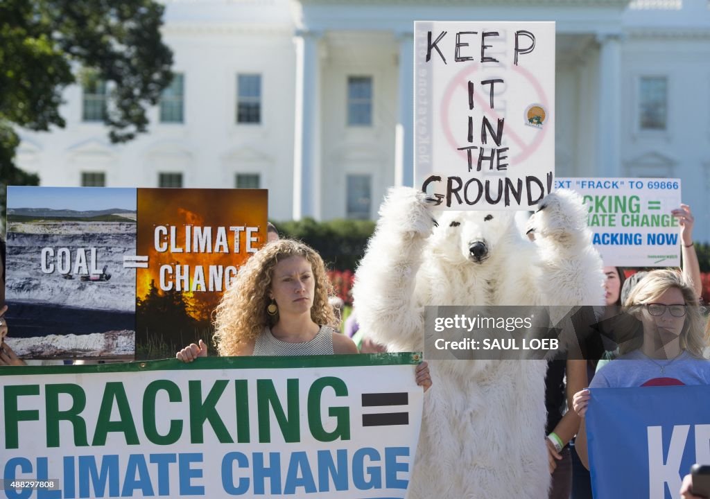 US-POLITICS-CLIMATE-PROTEST