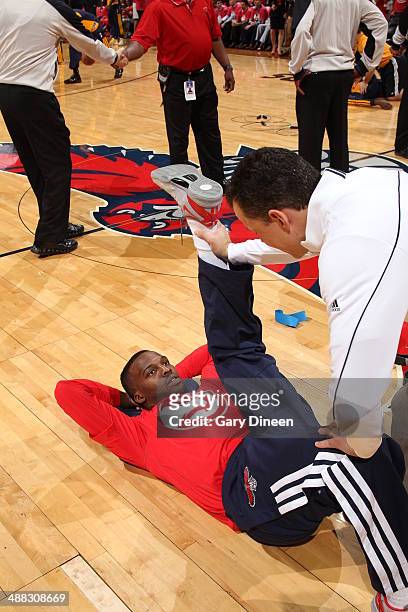 Shelvin Mack of the Atlanta Hawks warms up before the game against the Indiana Pacers during Game Six of the Eastern Conference Quarterfinals on May...